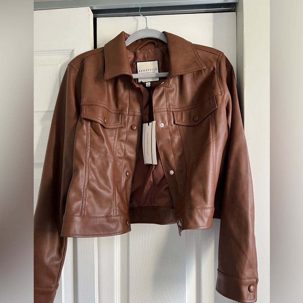 NWT Bagatelle Collection brown leather trucker-style jacket